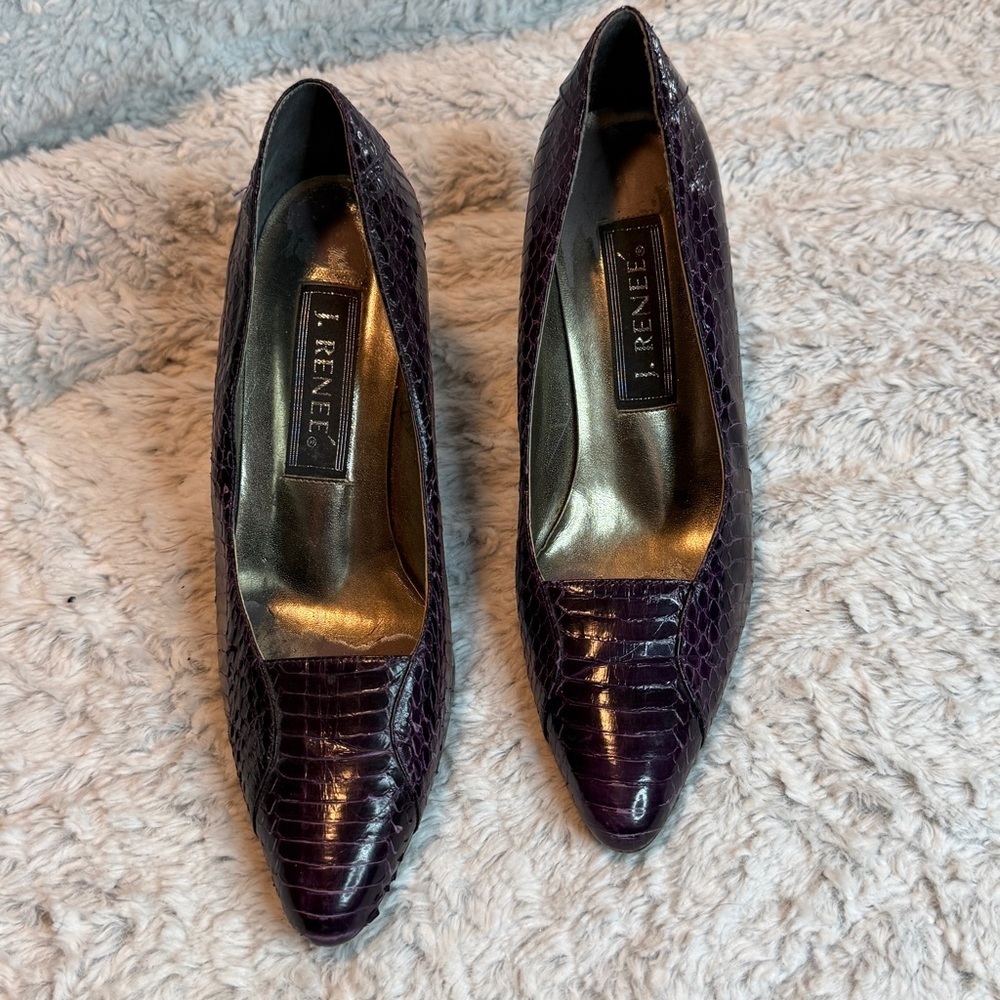 J.Renee Pumps - Picture 2 of 10